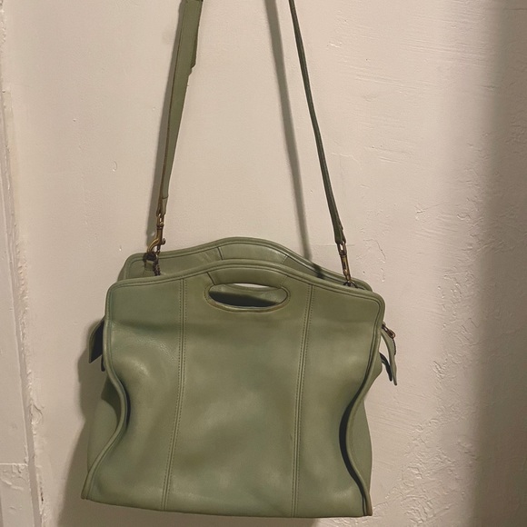 Coach Handbags - RARE Vintage Coach Leather Shopper Tote/Satchel HOST PICK🎉